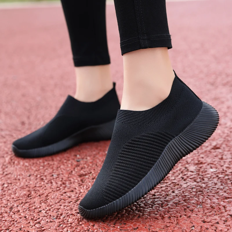 Women Shoes Knitting Sock Sneakers Women Spring Summer Slip On Flat Shoes Women Plus Size Loafers Flats Walking krasovki Famela