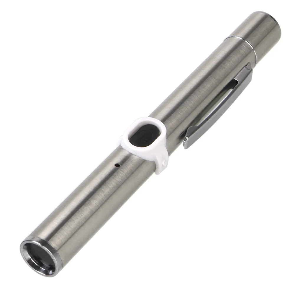 

УФ-лампа для выявления грибковых заболеваний у животных