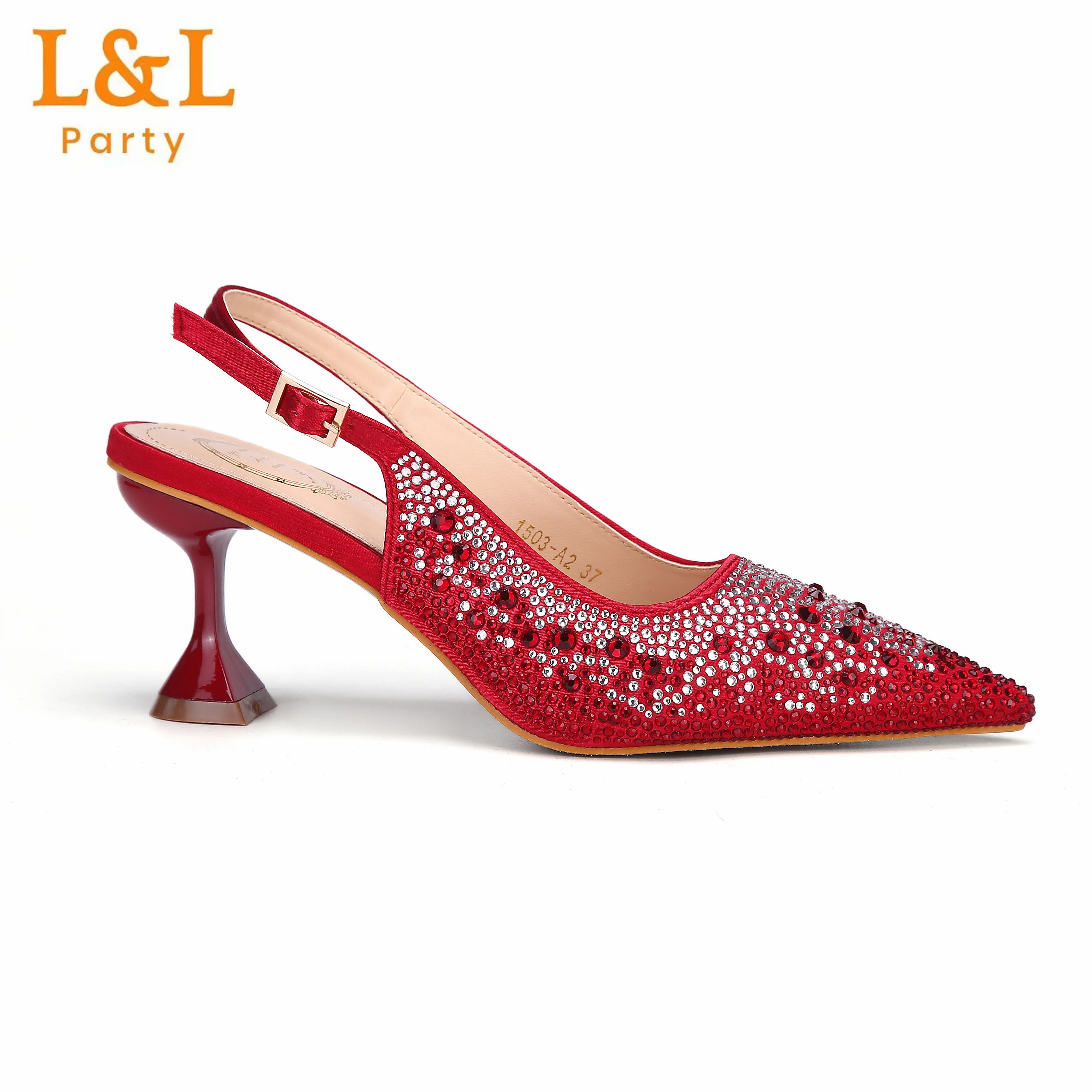 Новинка 2024 Модные женские сандалии с острым носком комплект из туфель и сумочки в