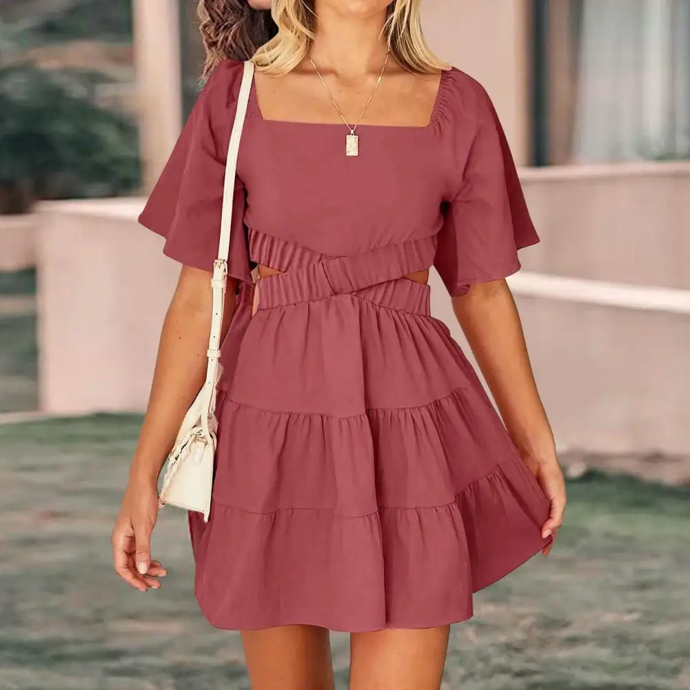 

Женское летнее платье с квадратным вырезом, коротким рукавом и поясом