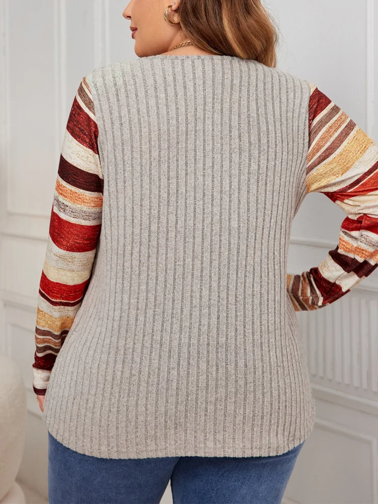 Женская футболка в полоску с V-образным вырезом и длинным рукавом