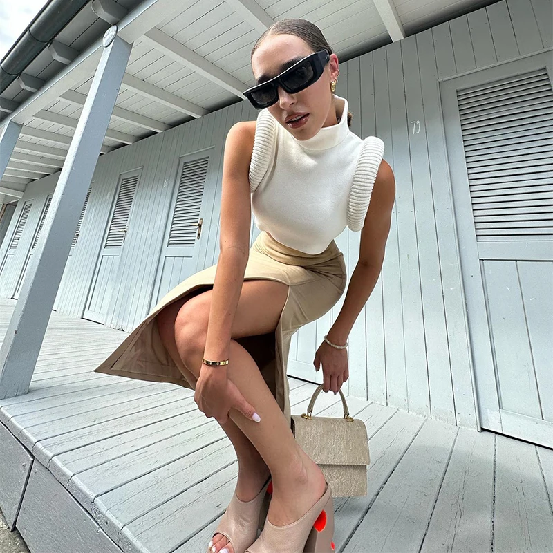 Женский жилет в стиле пэчворк с воротником-стойкой