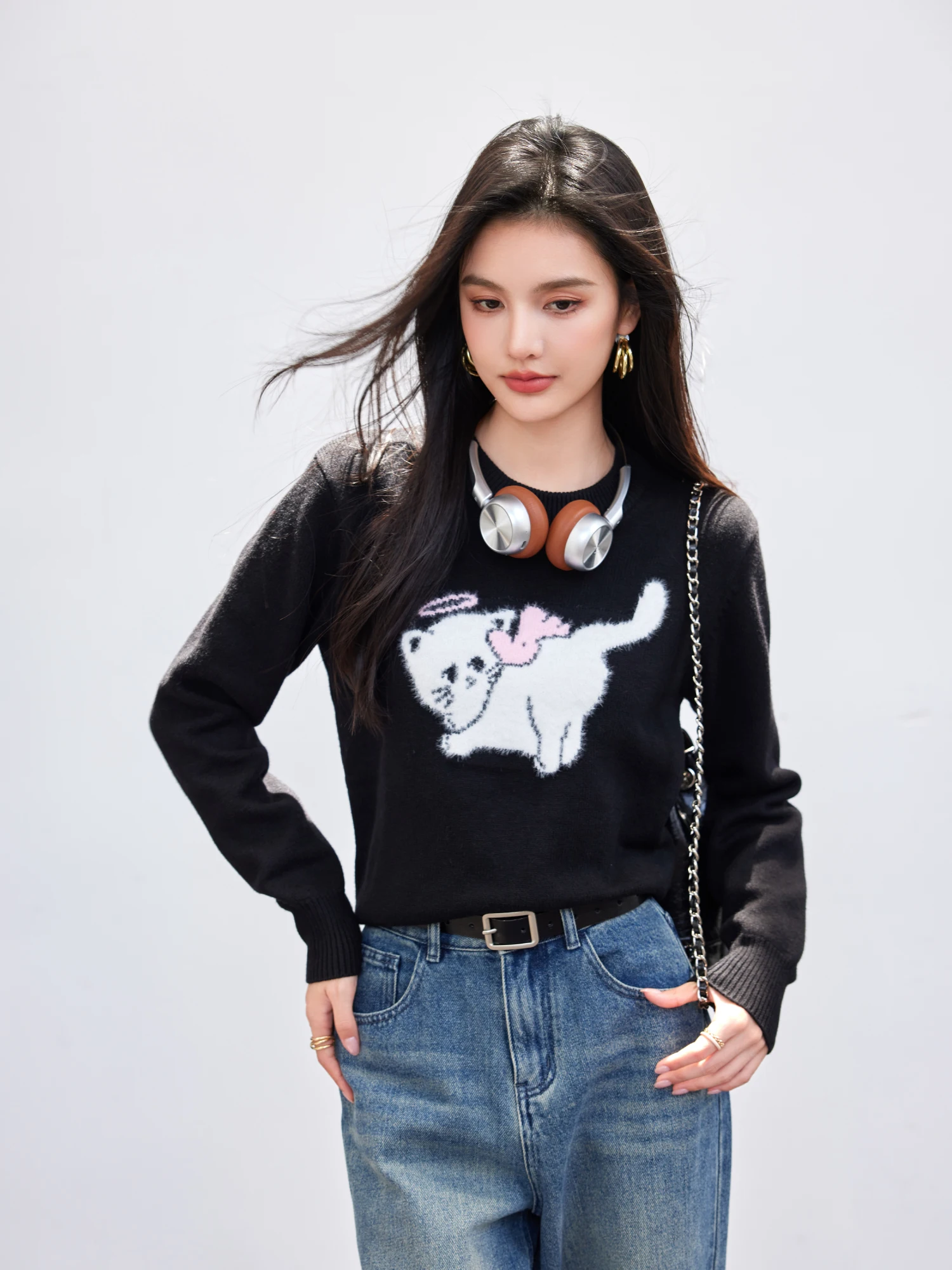 Новинка 2024 женский тонкий милый свитер с длинными ногами вязаный изогнутой