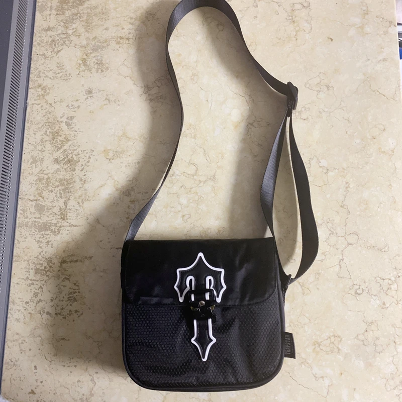 

Trapstar Bag Luxury Men Shoulder Wallet Black and Blue 1:1 Top Quality London High Street Four Season Fashion Women Crossbody