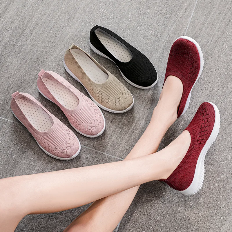 

Women Casual Shoes Light Sneakers Breathable Mesh Loafers Knitted Vulcanized Shoes Outdoor Slip-On Sock Shoes Plus Size Tenis