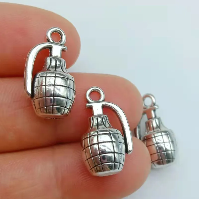 

10pcs18X12mm Antique Silver Color Hand Grenades Charms Bombs Pendant Making Metal Necklaces Men Gift Jewelry Accessories Crafts