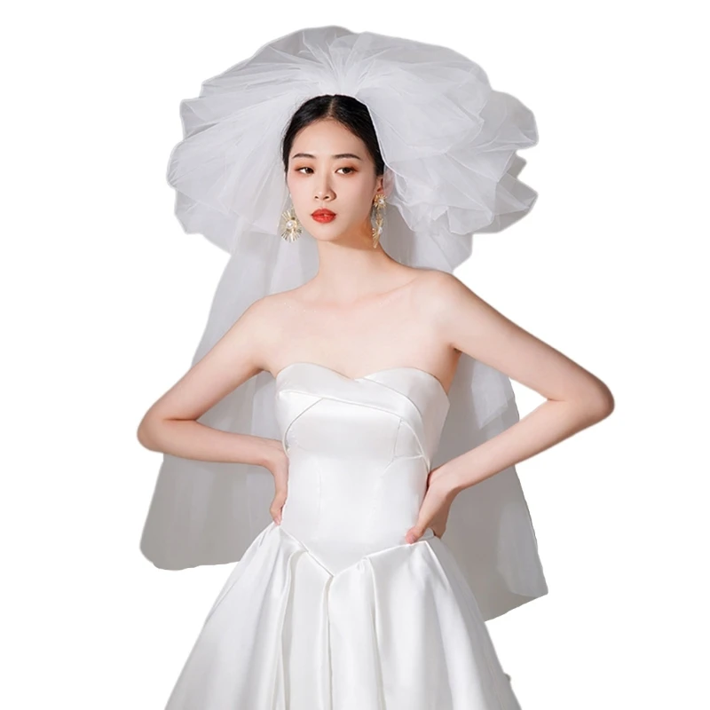 

Wedding Tulle White Bridal Veils with Pleated Designed Elegant Bride Tiara Long Women Veil for Photoshoot Supplies