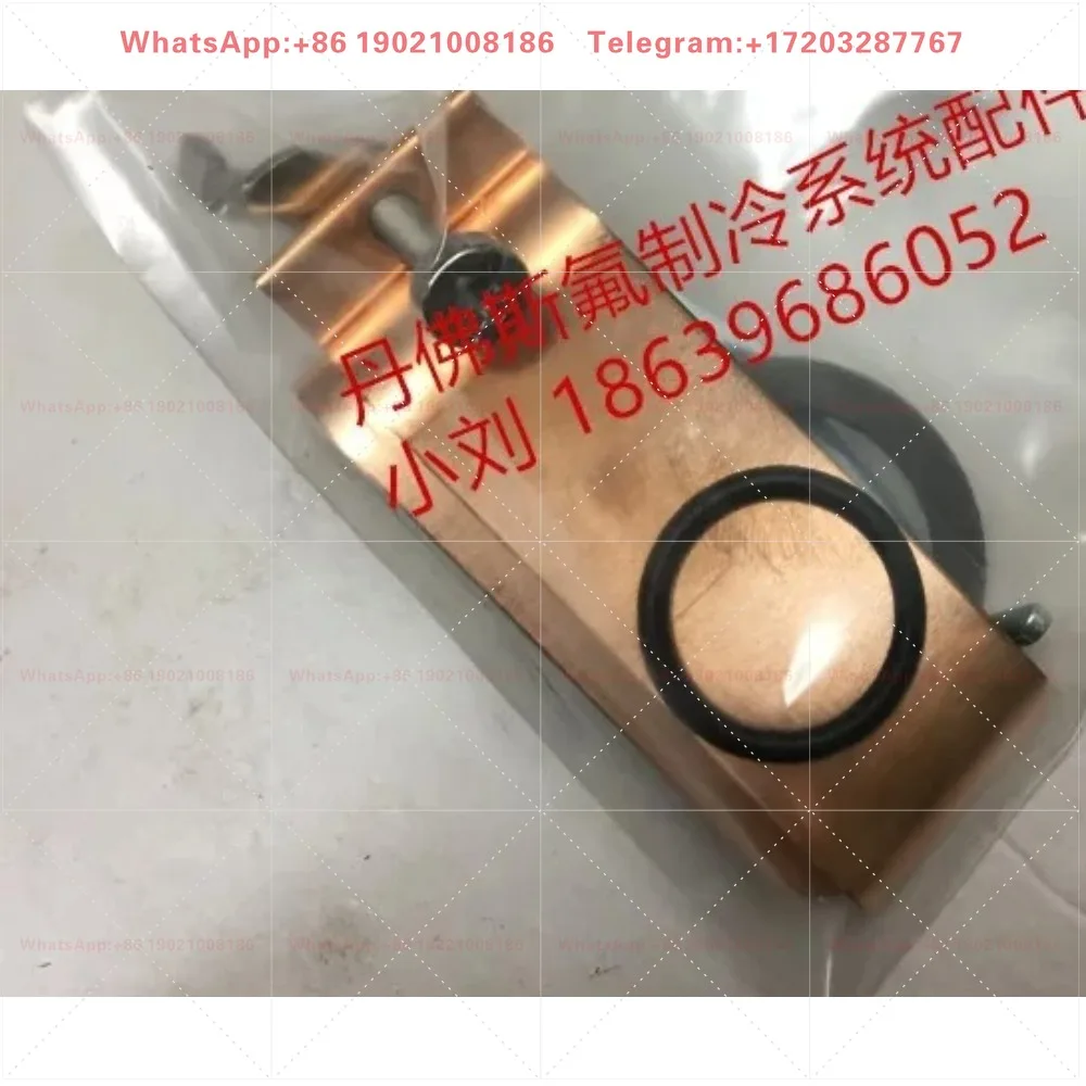 Фото Терморегулирующий клапан с датчиком температуры TES12-067B3347 3349 45 46 3350 №1