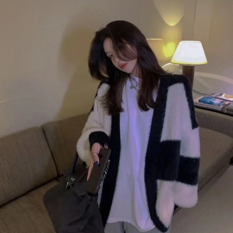 

2022 fuzzy soft yellow stripe color matching sweater in the fall winter female v-neck long-sleeve thickening cardigan sweater