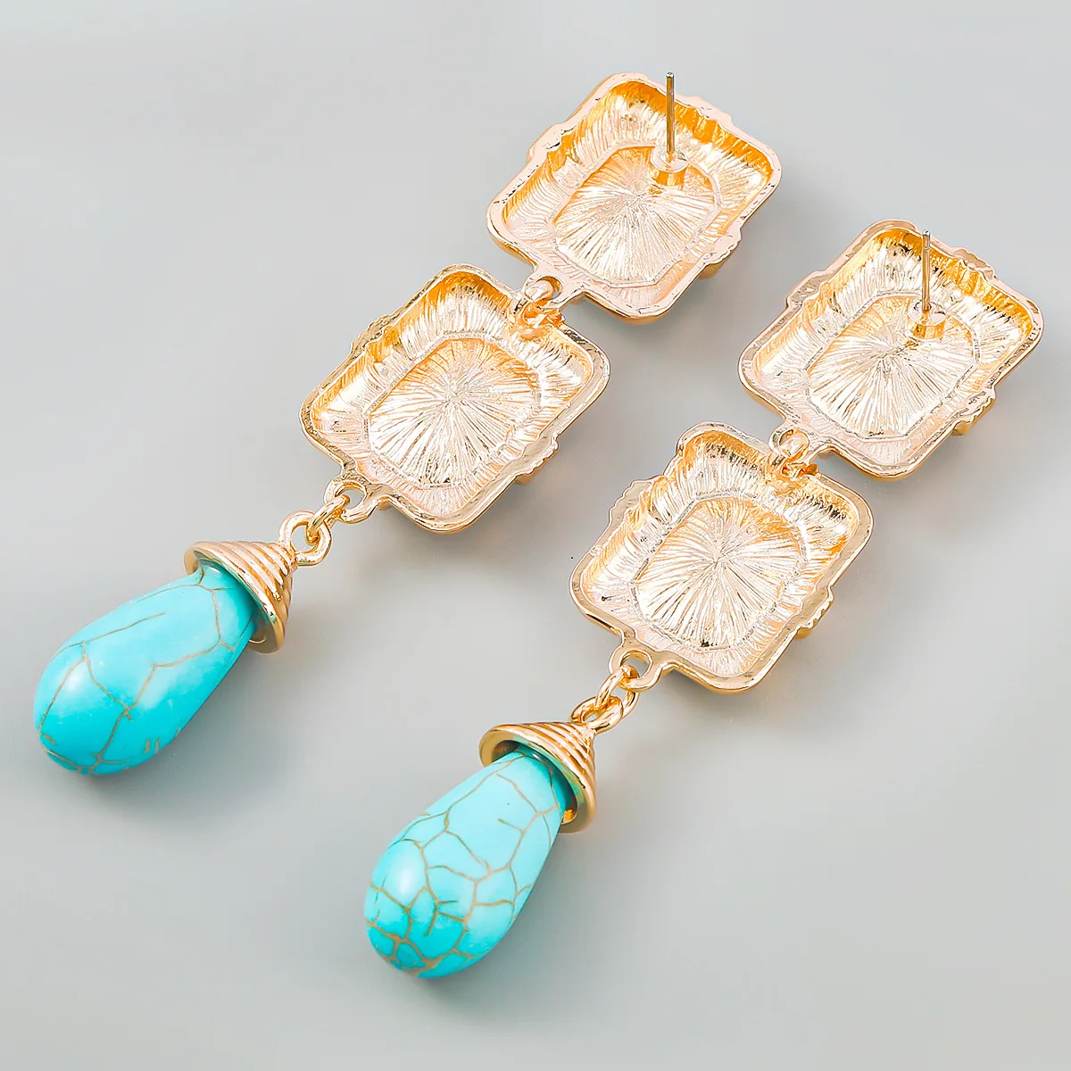 Vintage Long Drop Earrings Statement Metal Rhinestone Turquoise Water Drop Pendant Earrings for Women Fashion Party Jewelry Gift