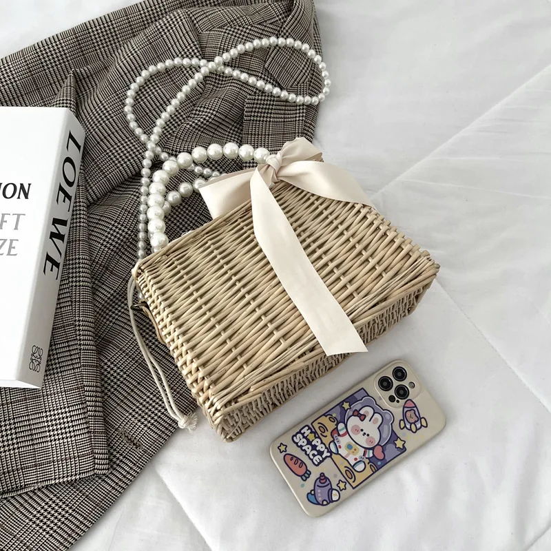 Bohemian Wicker Woven Straw Bags Luxury Pearls Handle Rattan Basket Bag Women Handbag Shoulder Crossbody Bag Boho Beach Bags New