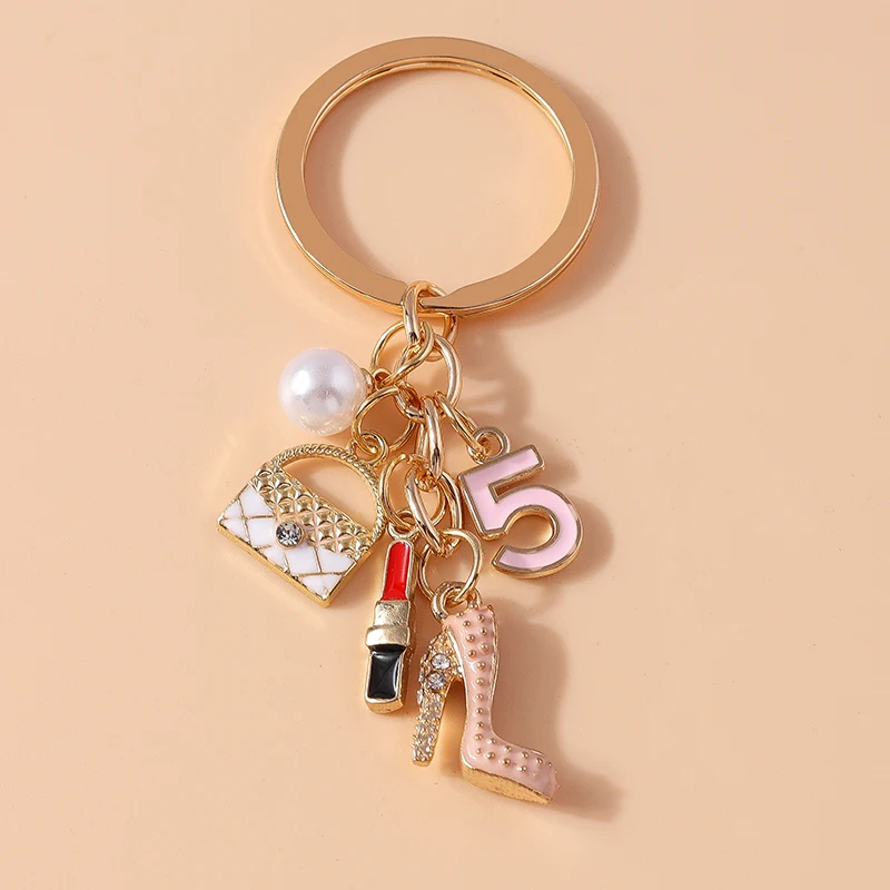 Брелок для ключей с имитацией губной помады