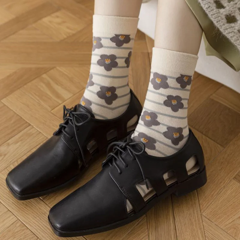 5 Pair Middle Tube Kawaii Socks Women Long Sunflower Print Winter Cotton Socks Fashion New 35-41Size Funy Girl Style Korea Socks