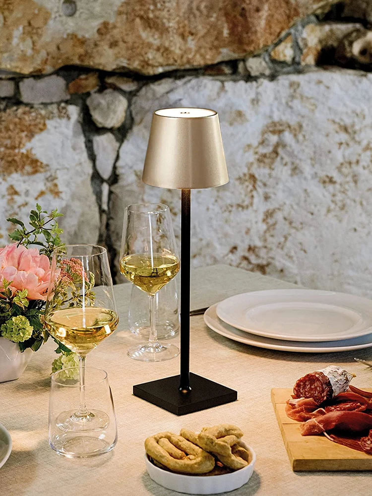Настольная лампа беспроводная с регулируемой яркостью для спальни ресторана