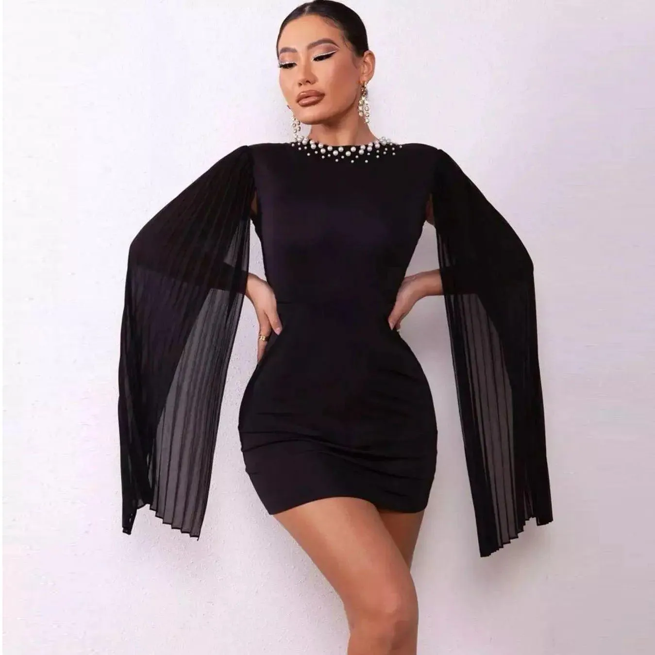 

Simple Black Short Party Dresses For Women's 2023 O Neck Sleeveless Backless Pearls Pleated Prom Evening Gowns Custom Made