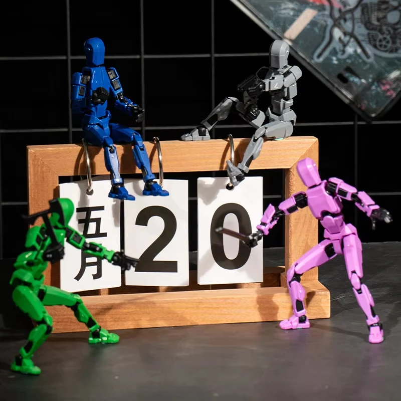 Фигурка Titan 13