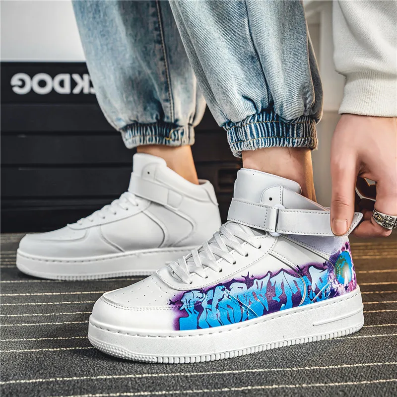 

High-top Graffiti Man Skateboard Shoes White Comfort Hard-Wearing Casual Sneakers Street All-Match Fashion Shoes Sneakers Men
