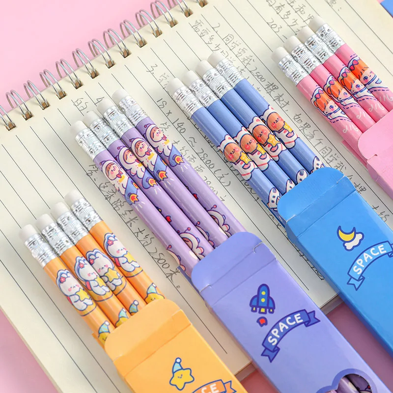 Дешевые карандаши с рисунком 4 шт. Симпатичные астронавтом для школы
