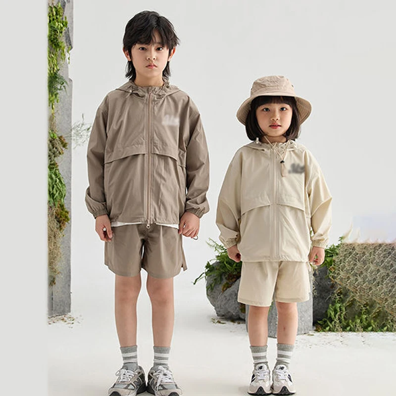 

Fashion Childrens clothing boys Girls Hooded Coat casual Summer Spring Sports sunscreen Thin Jacket + Shorts Suits Windbreaker