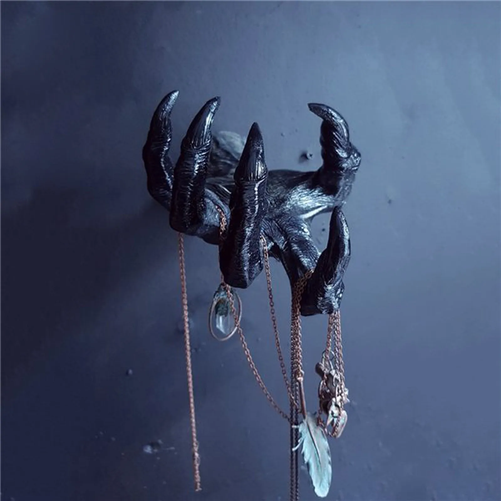 

Witch'S Hand Sculpture Wall Hanging Statues Creative Wall Decor Resin Aesthetic Art Ornament Retro Wall Witch Hand Home Decor