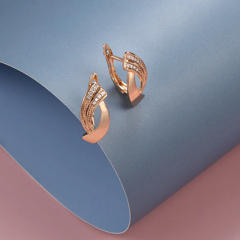 

2022 New Fashion Glossy Dangle Earrings 585 Rose Gold Simple Geometry Natural Zircon Earrings For Women Daily Fine Jewelry