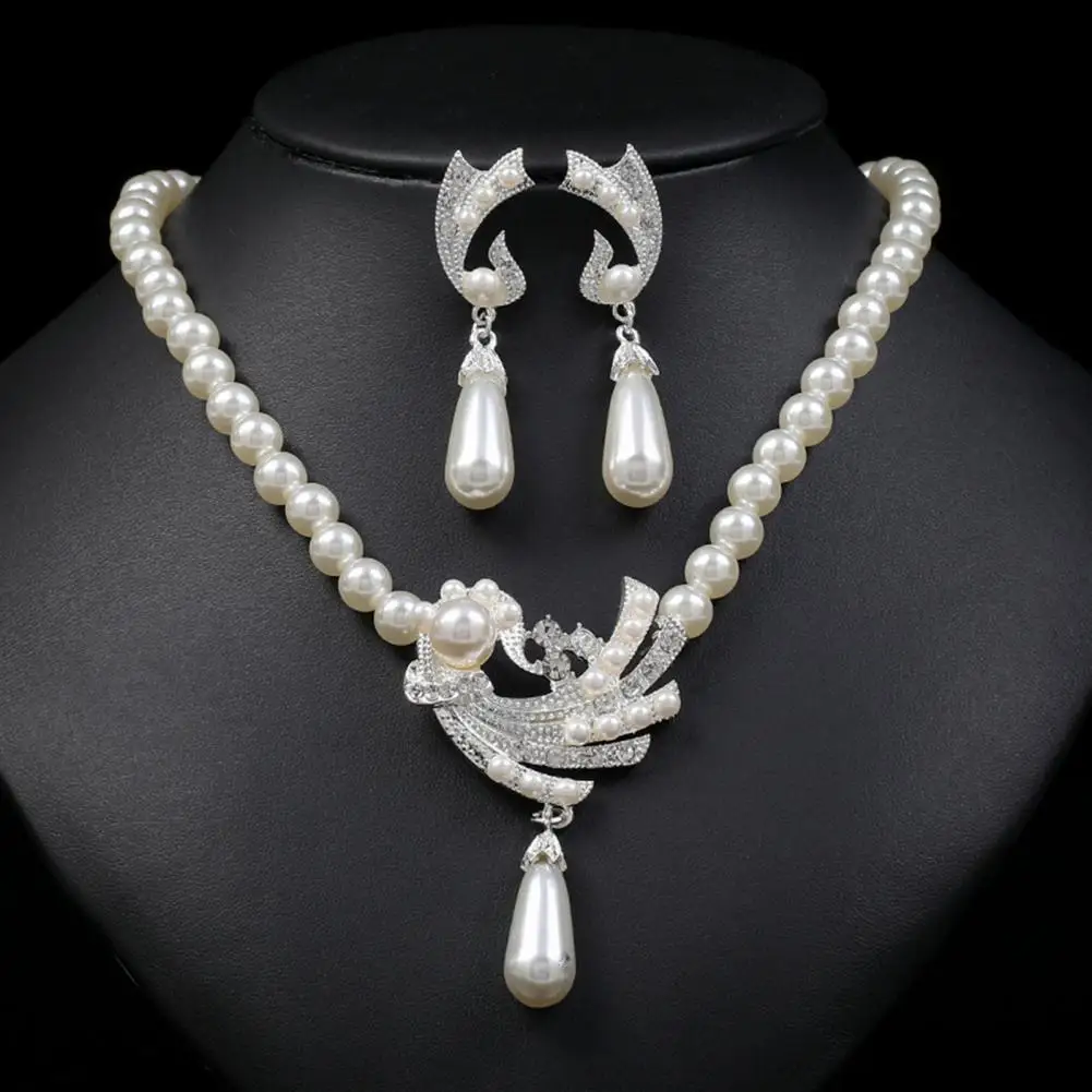 

1 Set Women Earrings High Gloss Electroplating Decoration Gorgeous Rhinestone Imitation Pearl Necklace Jewelry Accessory