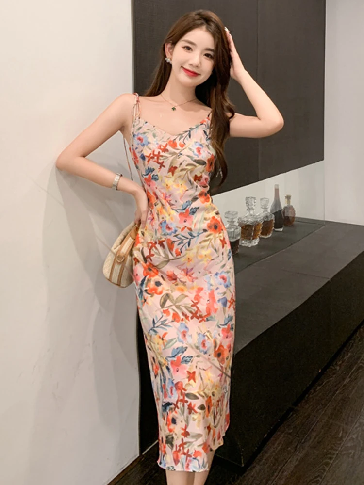 

Элегантное женское вечернее платье в Корейском стиле, шикарное милое приталенное пляжное платье миди на бретелях с цветочным принтом, женс...