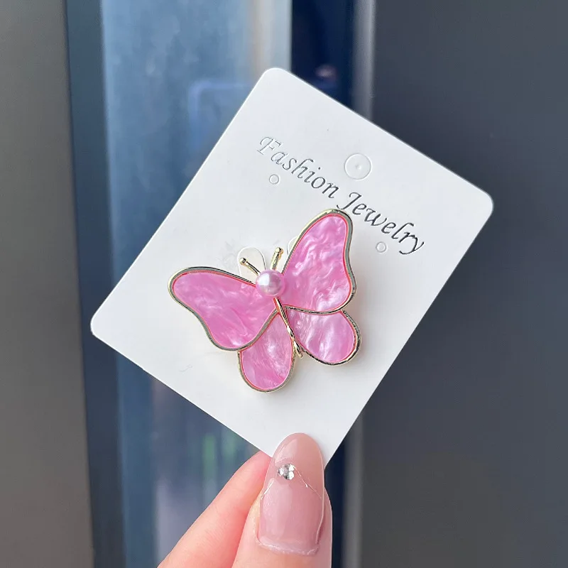 

Butterfly Enamel Pin Brooches Retro Flying Insect Pearl Badges Multiple Colors Corsage Jewelry Gifts for Women Girl Wholesale