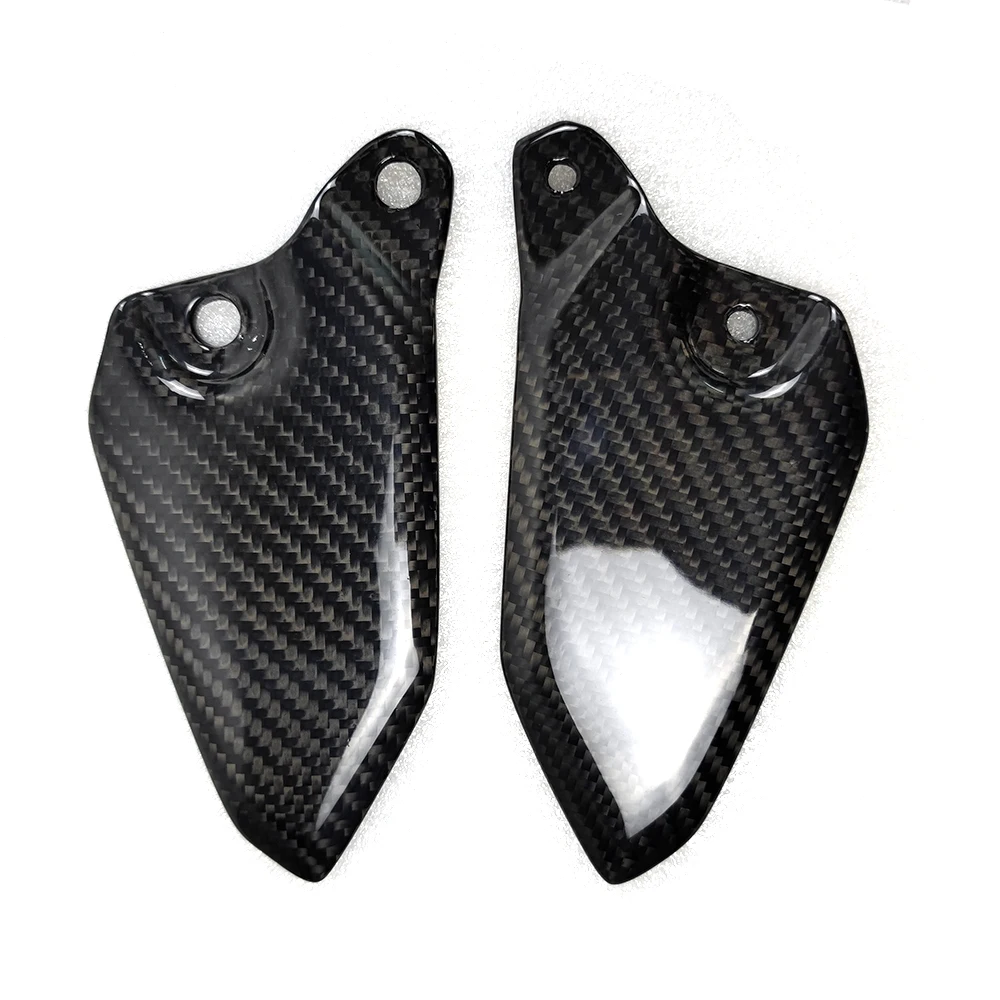 

Carbon Heel Guards for Kawasaki Z900 RS 2018-2023+