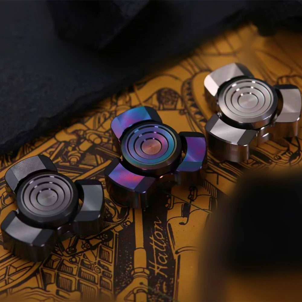 

Fingertip gyro mod stainless steel gyro metal toy boy decompression EDC American high-end gyro replica