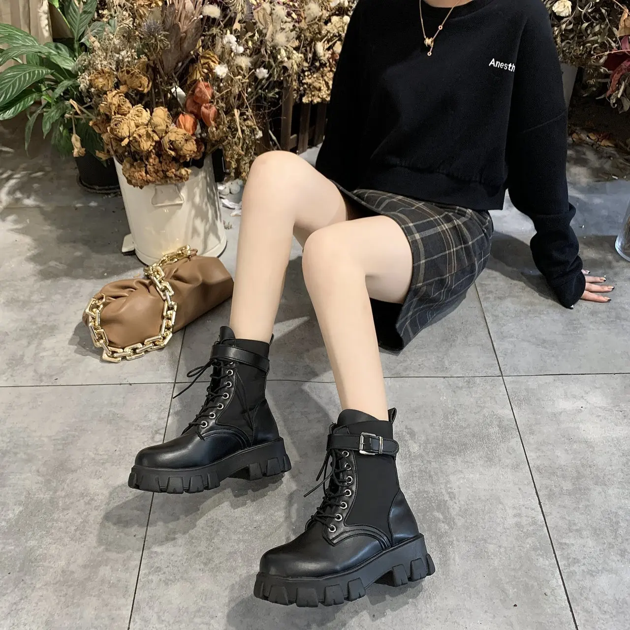 2021 New Black Platform Combat Ankle Boots for Women Lace Up Buckle Strap Woman Shoes Winter Biker Boots Boots for Women