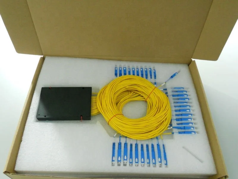 FTTH Fiber Optic PLC Splitter 1X64 SC/APC ABS Box
