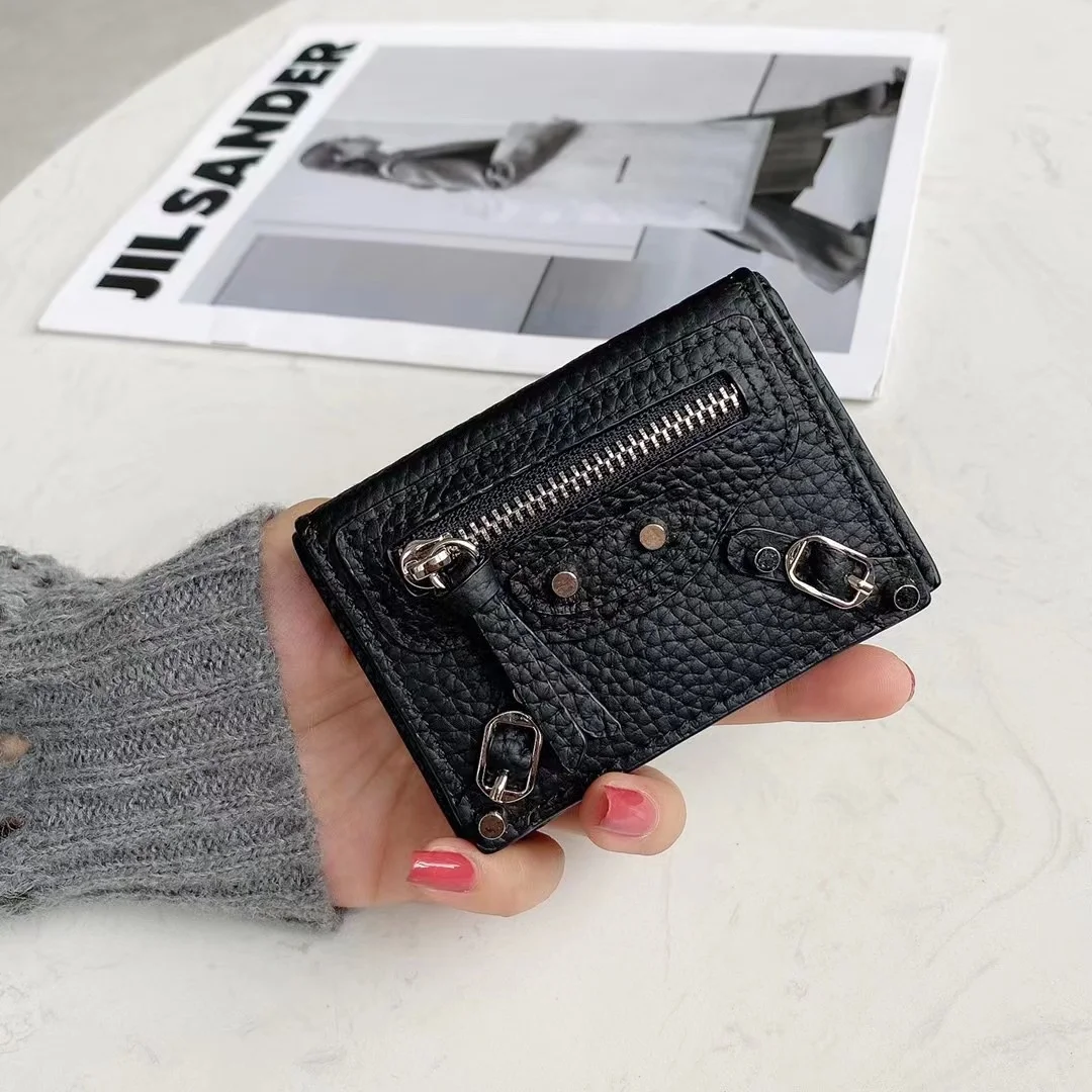 

Mini Short Women Wallets Genuine Leather Snapped Flap Coin Purse With Rivet Brand Design Grained Cowhide Billfold Trifold Wallet