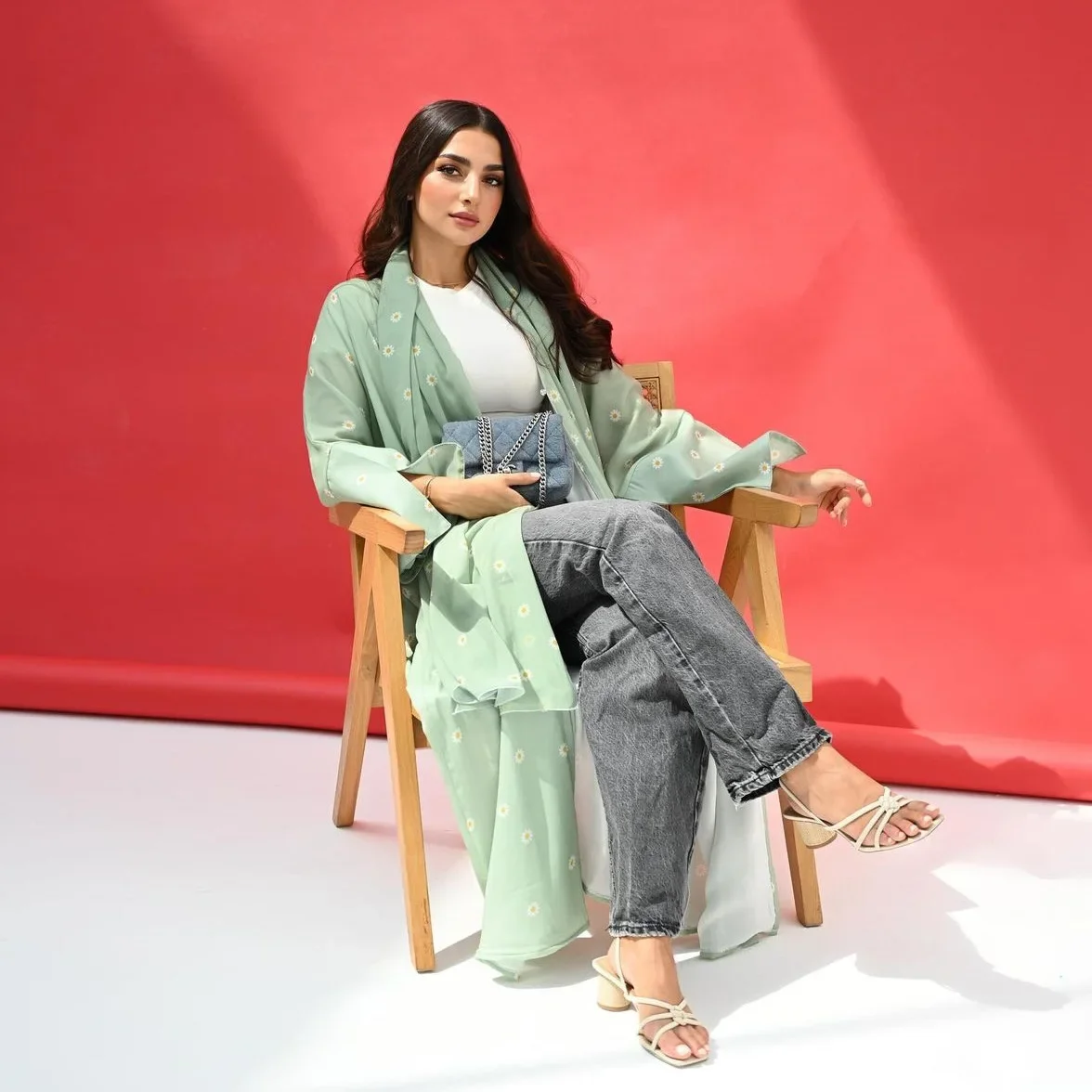 Открытая Абая с принтом и шарфом-хиджабом одинаковый костюм комплект