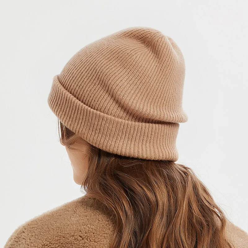 Фото Beanie женская вязаная шапка из овечьей шерсти, однотонная мягкая теплая Повседневная Уличная 2023, модные женские шапки, подарок, 96513 ручной работы №2