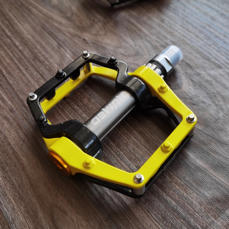 2020 New Bicycle Pedals magnesium Aluminum alloy Pedal MTB Road Bike Pedals 5 colors optional