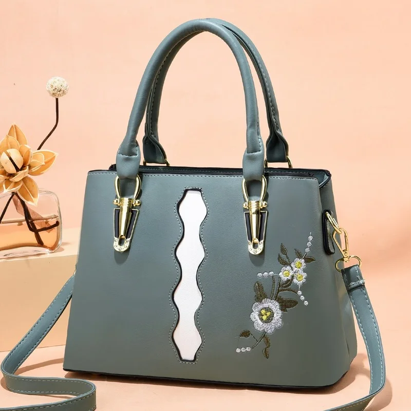 

Fashion All-match Simple Temperament Handbag Women 2022 Spring New Ladies Embroidered Shoulder Messenger Bag