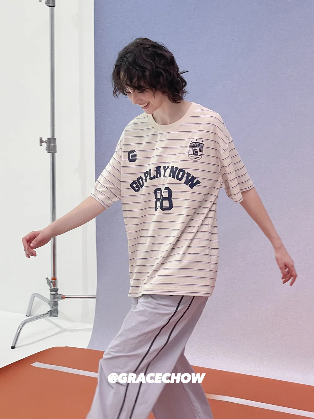 Женский летний комплект из двух предметов футболка с коротким рукавом и юбка |