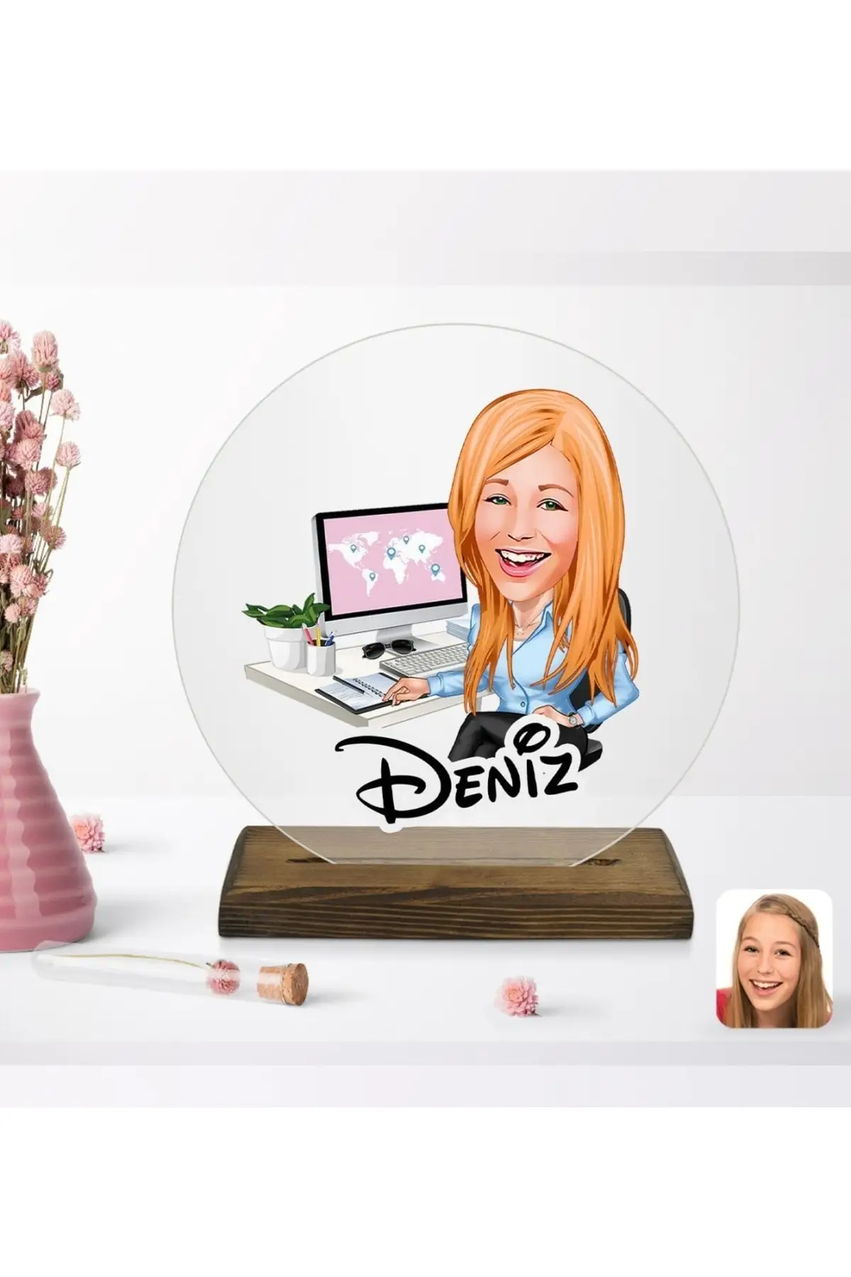 

Personalized Male Judge Judge Round Wooden Stand trinkets-1