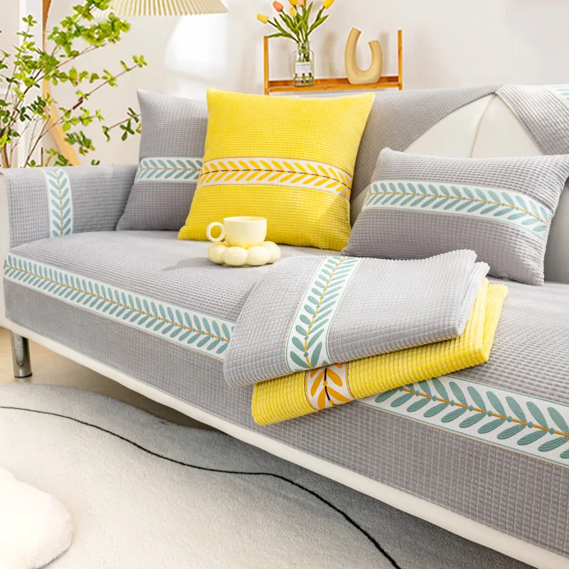 

Утолщенный короткий плюшевый чехол для дивана с вышивкой в виде листьев, нескользящее комбинированное покрывало для дивана, чехол для подушки в гостиную