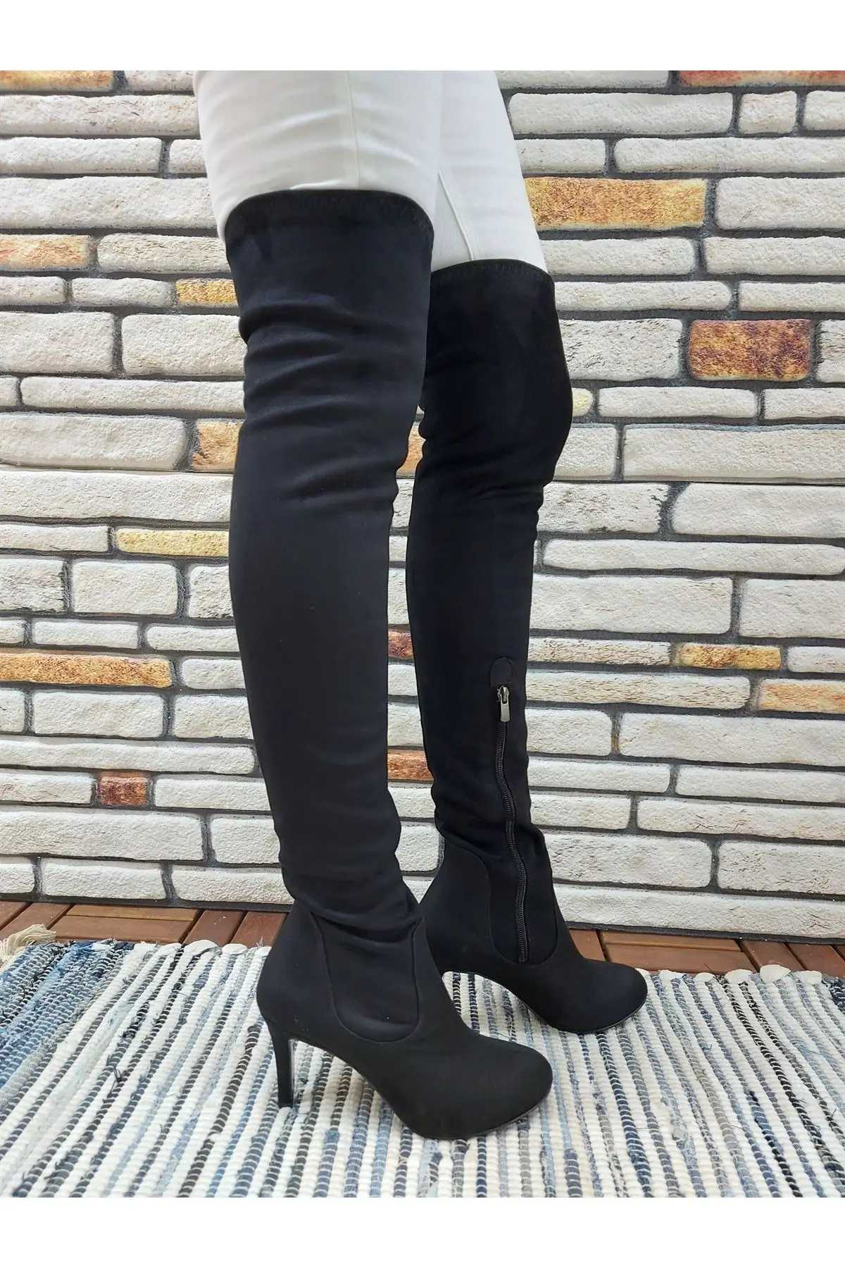 

Women's Fashion Suede On The Knee High Heels Boots