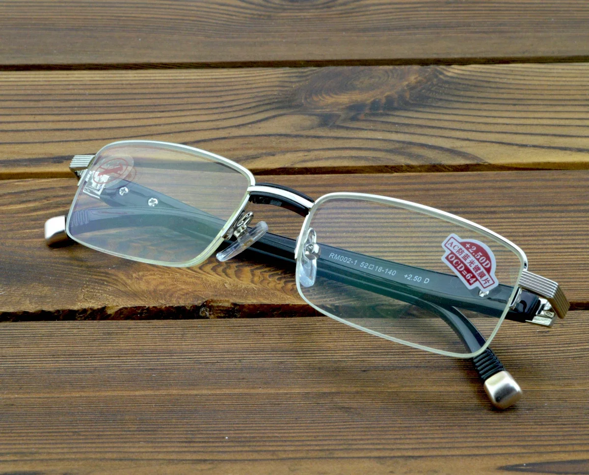 Очки для чтения Clear Vida мужские с антибликовым покрытием из титанового сплава