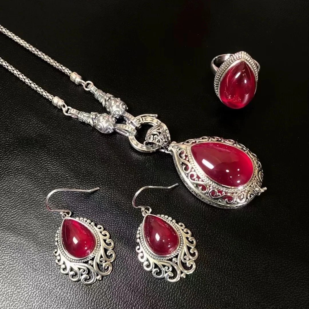 Горячее! !! Кроваво-красный корунд 3x5 ~ 18x25 мм 1/3/5 шт. Грушевидная форма Кабошон с