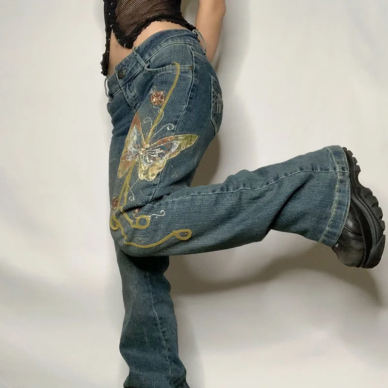 

European Style New 2022 Fashion Ins Streetwear Retro Butterfly Printed Bell Bottoms Slightly Spicy Denim Jeans Women
