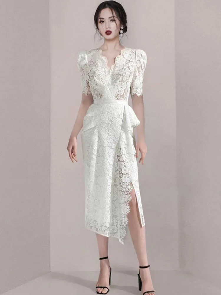 

2022 New Runway Fashion Summer Lace Dress High Quality Women V Neck Ruffles Hollow Out White Bodycon Split Party Midi Vestidos