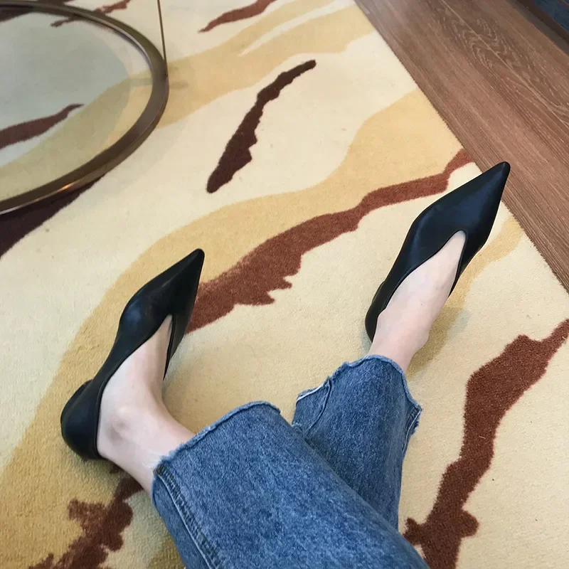 Женские туфли на плоской подошве повседневные Нескользящие с острым носком