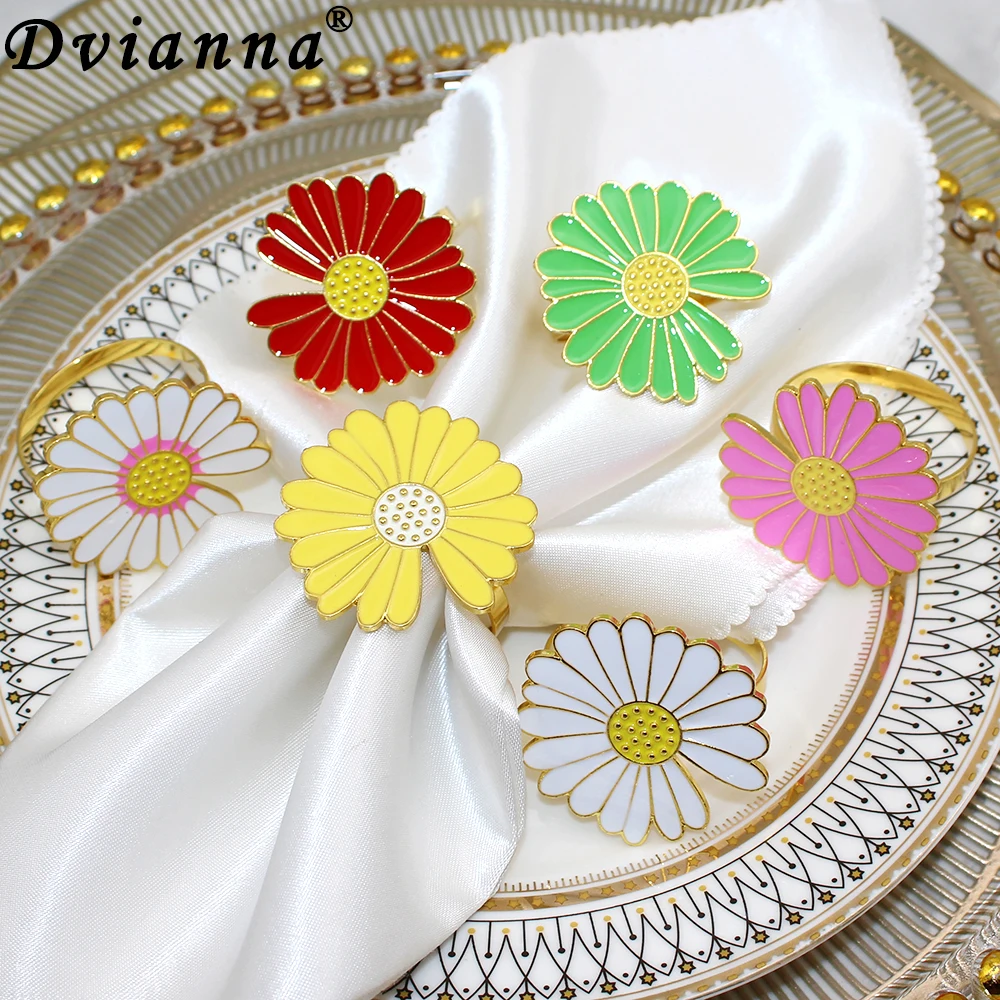 

8Pcs Daisy Napkin Rings White Flower Napkin Holder Rings Table Decorations for Wedding Thanksgiving Banquet Christmas HWE118