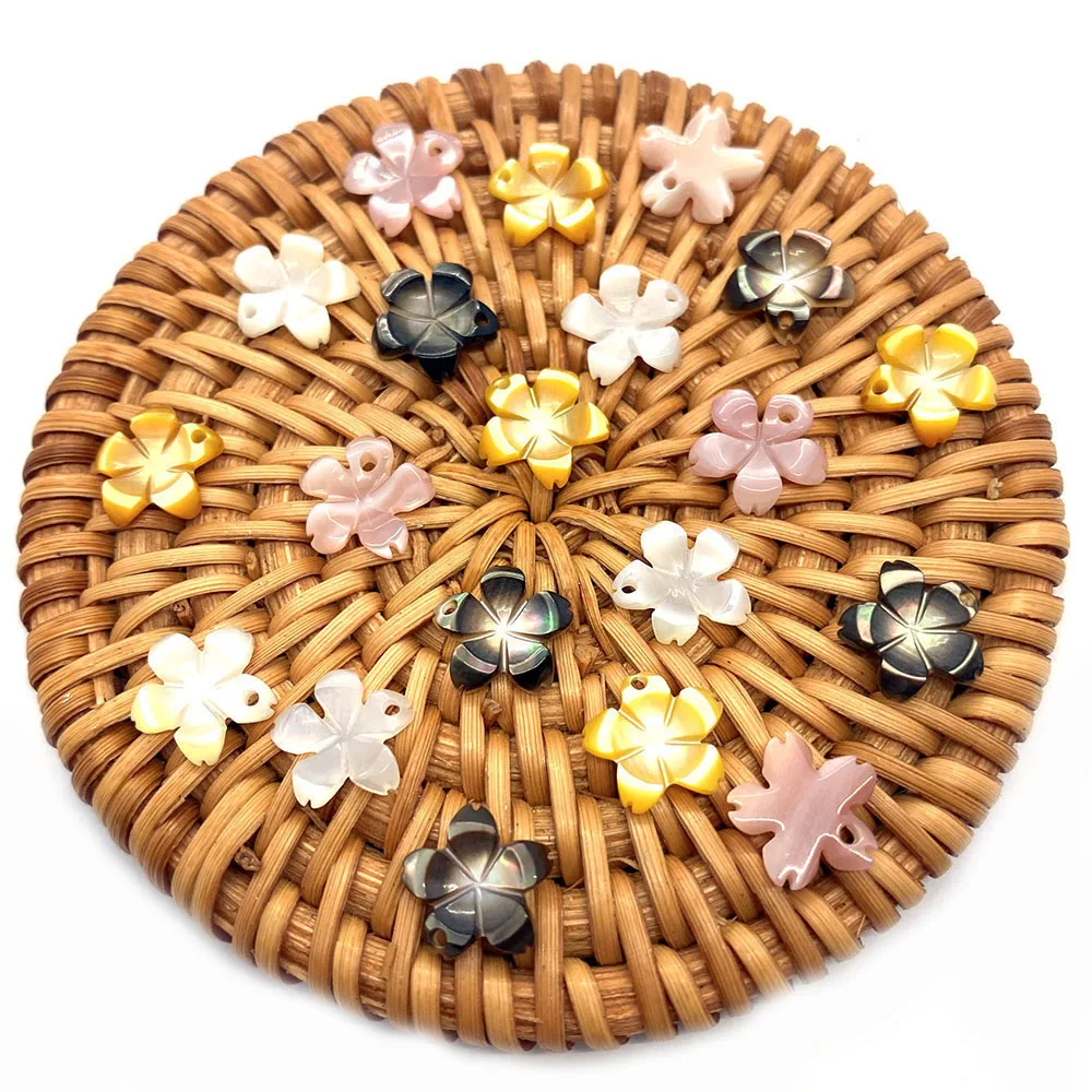 

Five Petal Flower Natural Sea Shell Pendant White Pink Black Yellow Shell Charm Carved 10mm DIY Made Necklace Bracelet Charm