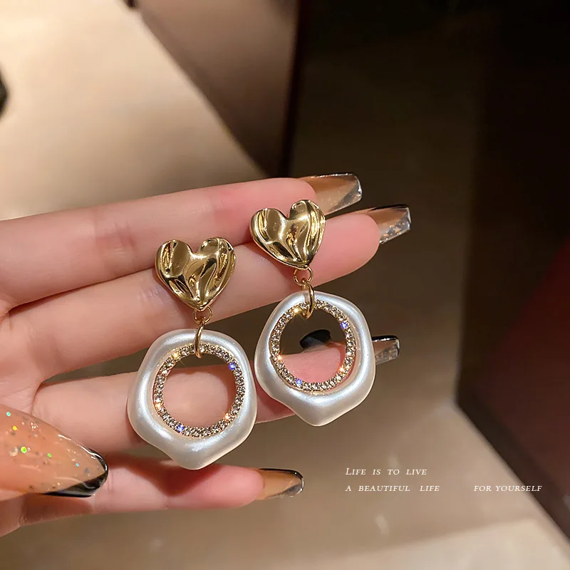 925 Silver Needle Korea Pearl Diamond Love Earrings Geometric Circle Hollow Elegant Temperament Personality