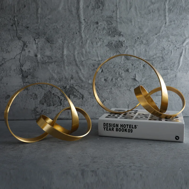 

Simple Metal Gold Hollow Out Twist Art Ornament Irregular Living Room Ornament Desk Decoration Nordic Home Decor Accessories